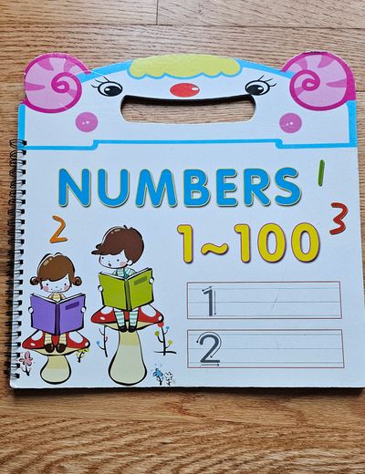 N/A Good condition write and wipe numbers tracing book