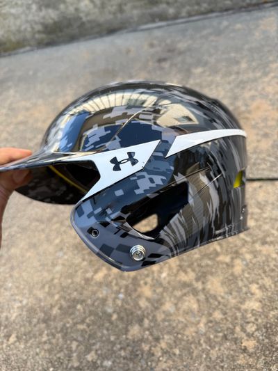 Under Armor UABH2-110 UA youth batting helmet 6-7inches