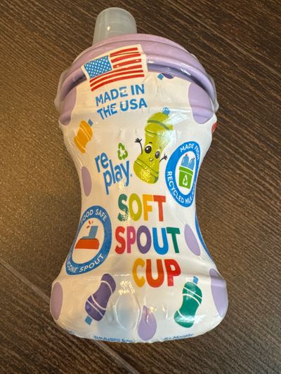 Brand new lavender replay soft spout sippy cup Great for infants and toddlers 8 ounces