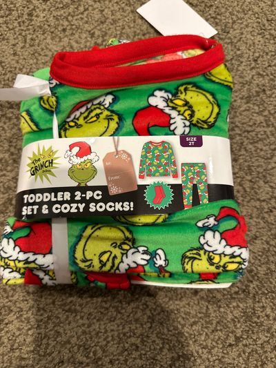 Brand new The Grinch toddler two-piece pajama set Socks not included - fleece 2T