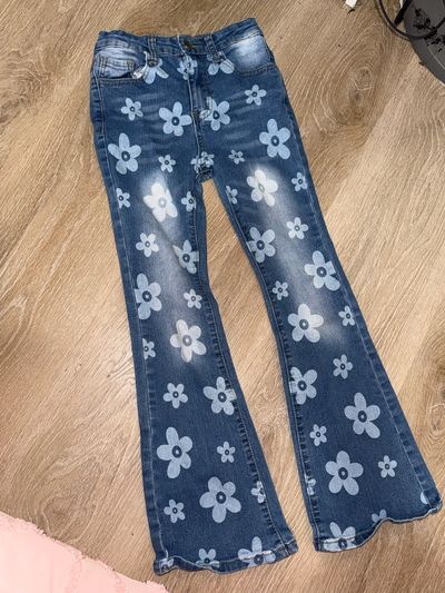 SHEIN Size 9 Flower patterned flare legged jeans