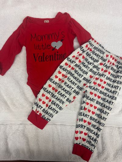 Baby Boys Valentines Day outfit. Size 6-9 months Baby Boys Valentines Day outfit. Size 6-9 months 6-9 Months
