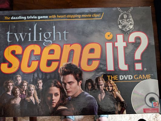 Scene It Twilight.. Like new Scene It Twilight ... Like new