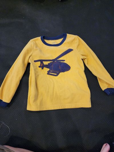 Carter Yellow fleece pajamas top with helicopter 6T/6