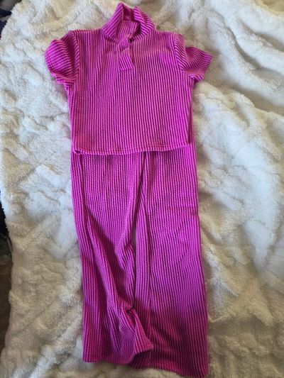 Nova Kids 2 piece outfit Short sleeved shirt and pant 6T/6