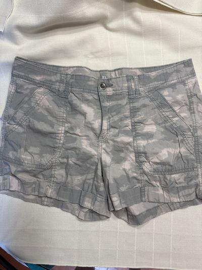 Ana womans size 12 camo print shorts  Women's 12