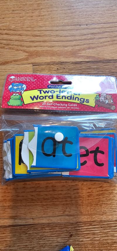 Learning Resources BNWOT two letter word endings puzzle cards sentence at the back