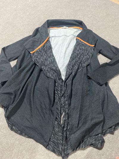 Hem and thread Grey open front cardigan. Hi Lo Women's - S
