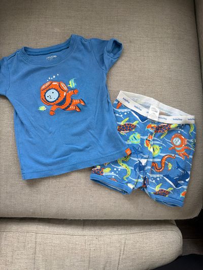 Baby Gap Scuba Diver Pajamas Set  12-18 Months