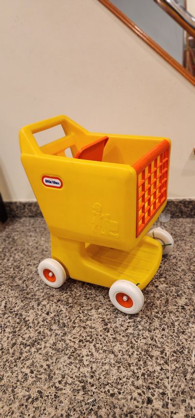 Little Tikes Vintage Lil Shopper cart 80's -90's Vintage shopping cart. Made in USA. Collectable