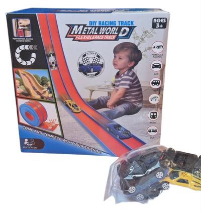 Flexible Racetrack with 6 Racecars New Set