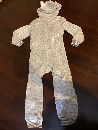 Cat & jack Zip up one piece xs 4/5 4T