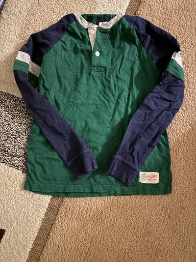 Gap kids Hunter green and navy long sleeve boys shirt 7-8