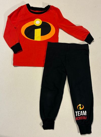 Disney Pixar, Incredibles 2 Long sleeve shirt and pants pajamas set, two-piece 3T