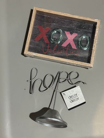 Brand New home decor. Valentines Day Brand New home decor. Valentines Day
