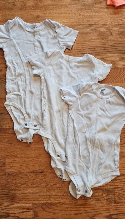 Carter's 3 bodysuits bundle size 24 M 24 Months