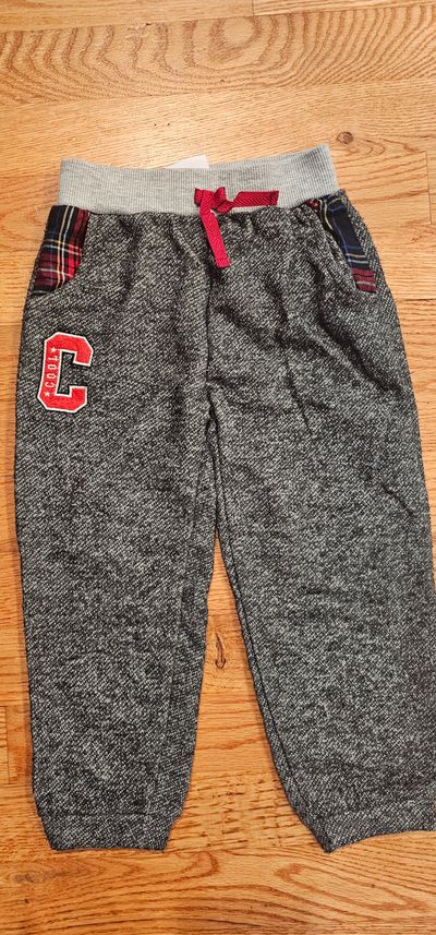 Nannette Kids Like new boys 2T sweatpants 2T