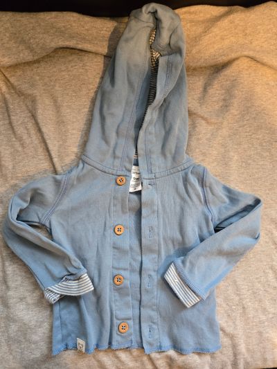 Carters Hoodie 9 Months