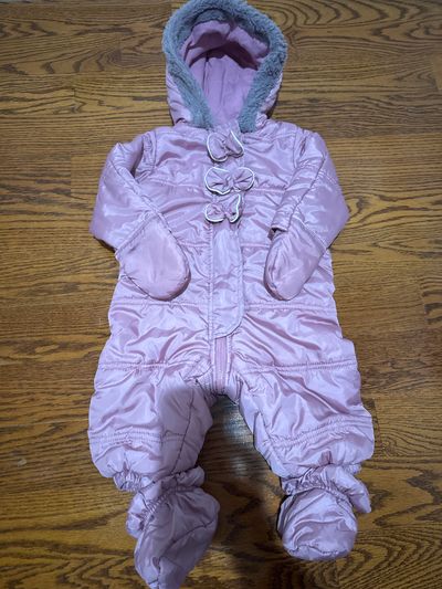 First impressions Pink snowsuit with zipper and removable footies 6-9 Months