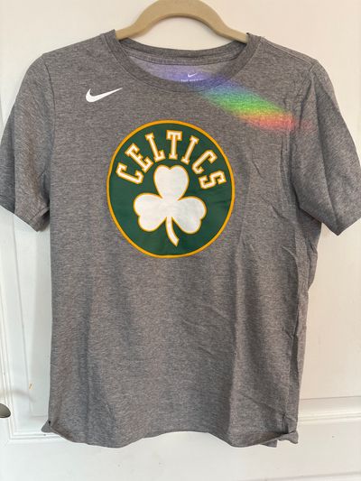 Nike - Celtics grey tshirt Size large 14-16 14-16