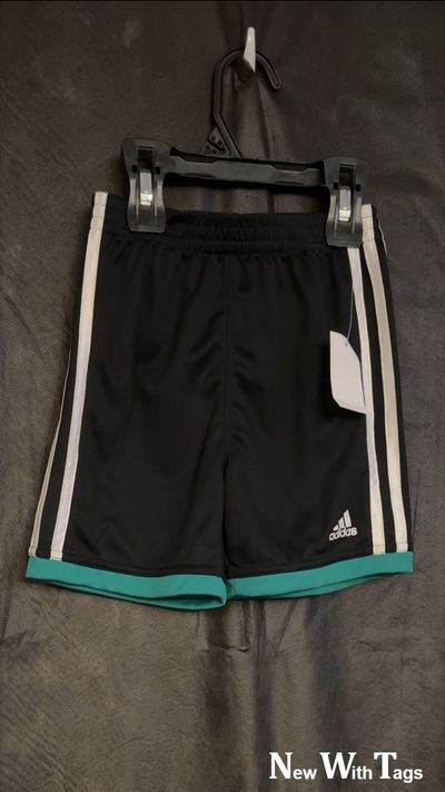 ADIDAS NEW WITH TAGS BOYS SHORTS 4T
