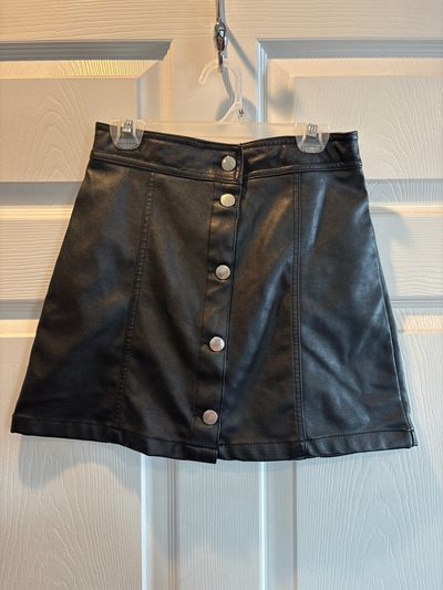 H&M Faux black leather skirt size 14, but definitely runs small 10-12