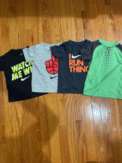 Nike and underarmour Short sleeve bundle 2T