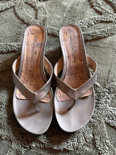 Montego Bay Club Hardly worn 7-1/2 (Adult)