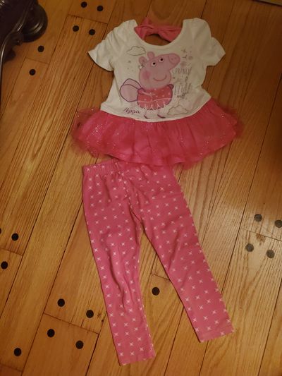 Peppa Pig pjs  4T