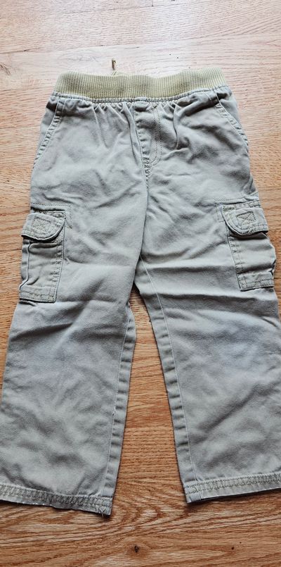 Children's Place Like new cargo pants elasticized waistband & flap cargo pockets 3T