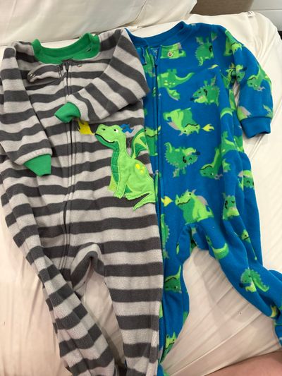 Carters 2 set dragon fleece pajamas 12 Months