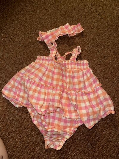Old Navy pink/orange checkered dress onesie with matching bow 12-18 Months