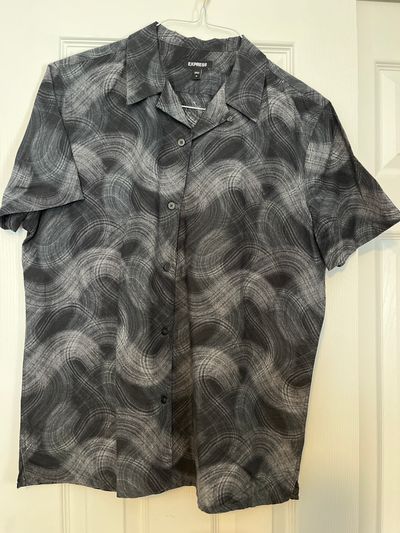 Express button down black and grey pattern Short sleeves Men's - M