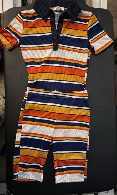 Fashion Nova kids Multicolored striped shorts set never worn 10-12