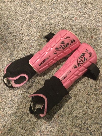 Vizari size small Soccer shinguards with ankle protection for kids