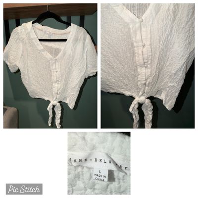 Jane and Delaney White short sleeve tie front top Women's - L
