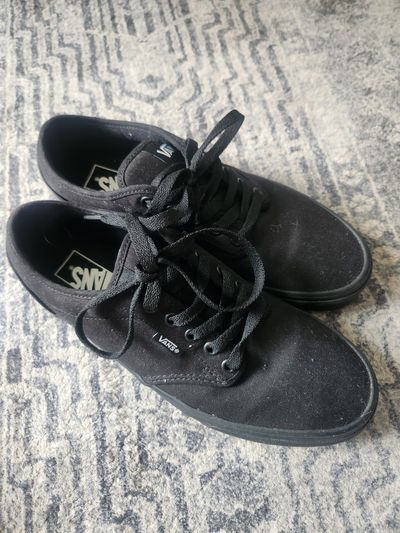 Vans Black tied shoes. Worn twice  8 (Adult)
