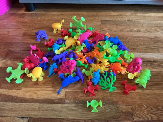 Dinosaur & sea animals suction cup figures Silicone figures can suction to any smooth surface