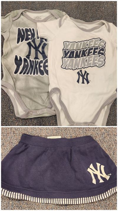 Team Atletics NY Yankees bodysuits with matching skirt 3-6 Months