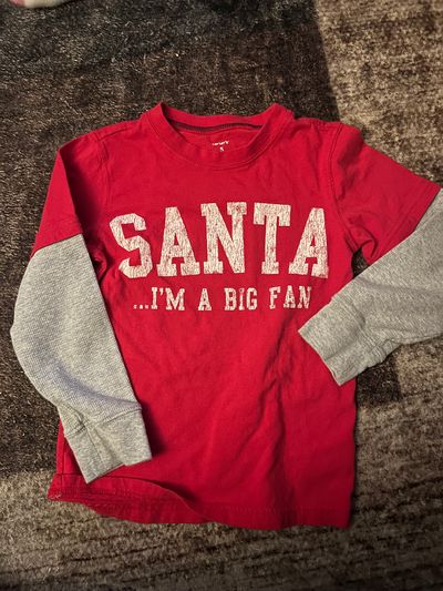 Carters Santa long sleeve shirt  5T/5