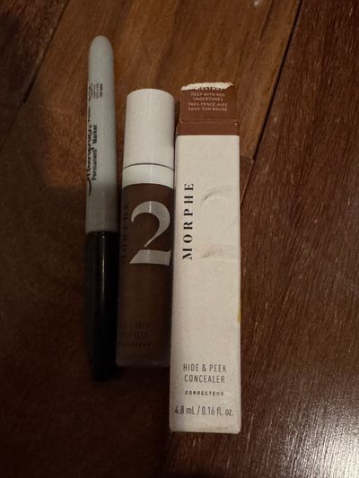 Brand new Morphe 2 hide and peak concealer Deep retail 12