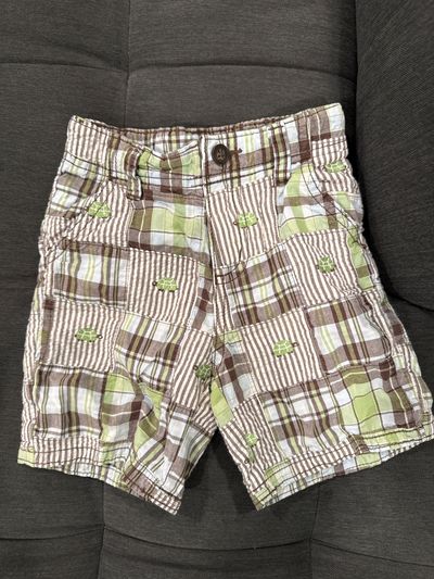 Gymboree Turtle plaid brown and green shorts with zipper and button 2T