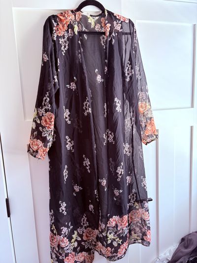 Unknown Beautiful long open front kimono size 1x but runs more like l/xl Women's - XL