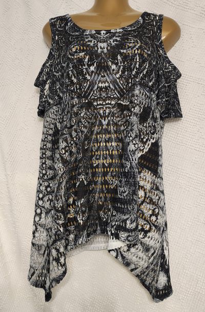 Simply style Black & white cover like NEW Women's - M