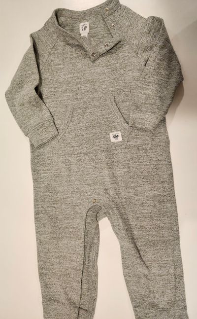 Baby Gap gray marled one piece jumper  18-24 Months