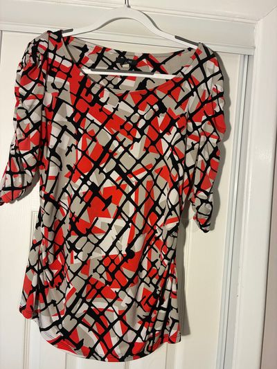 Alfani 3/4 sleeve, red, black, tan, white top Women's - L