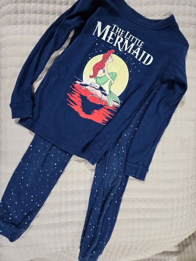 Gap Disney Little Mermaid themed Pjs 4T