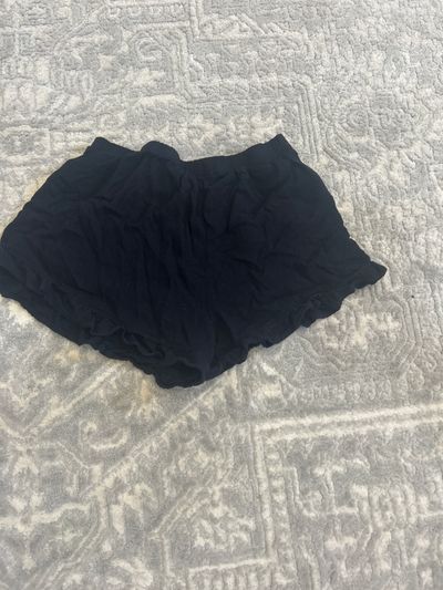 Art class black ruffles shorts  10-12