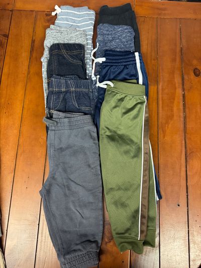 9 Pairs of Boys Pants. Old navy carters etc. 18 mo 9 Pairs of Boys Pants. Old navy carters etc. size 18 month 18 Months
