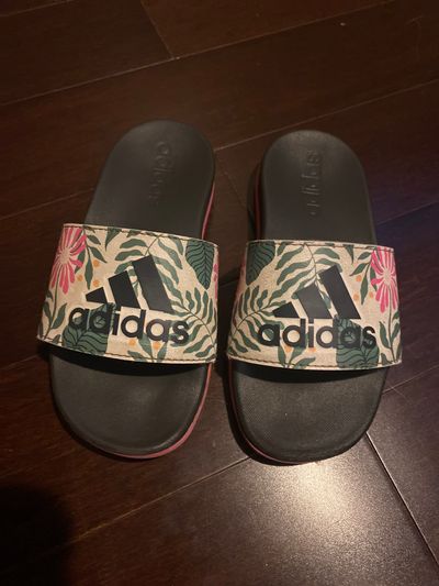 Adidas Girls Adidas flip flops 12 (Lil' Kid)